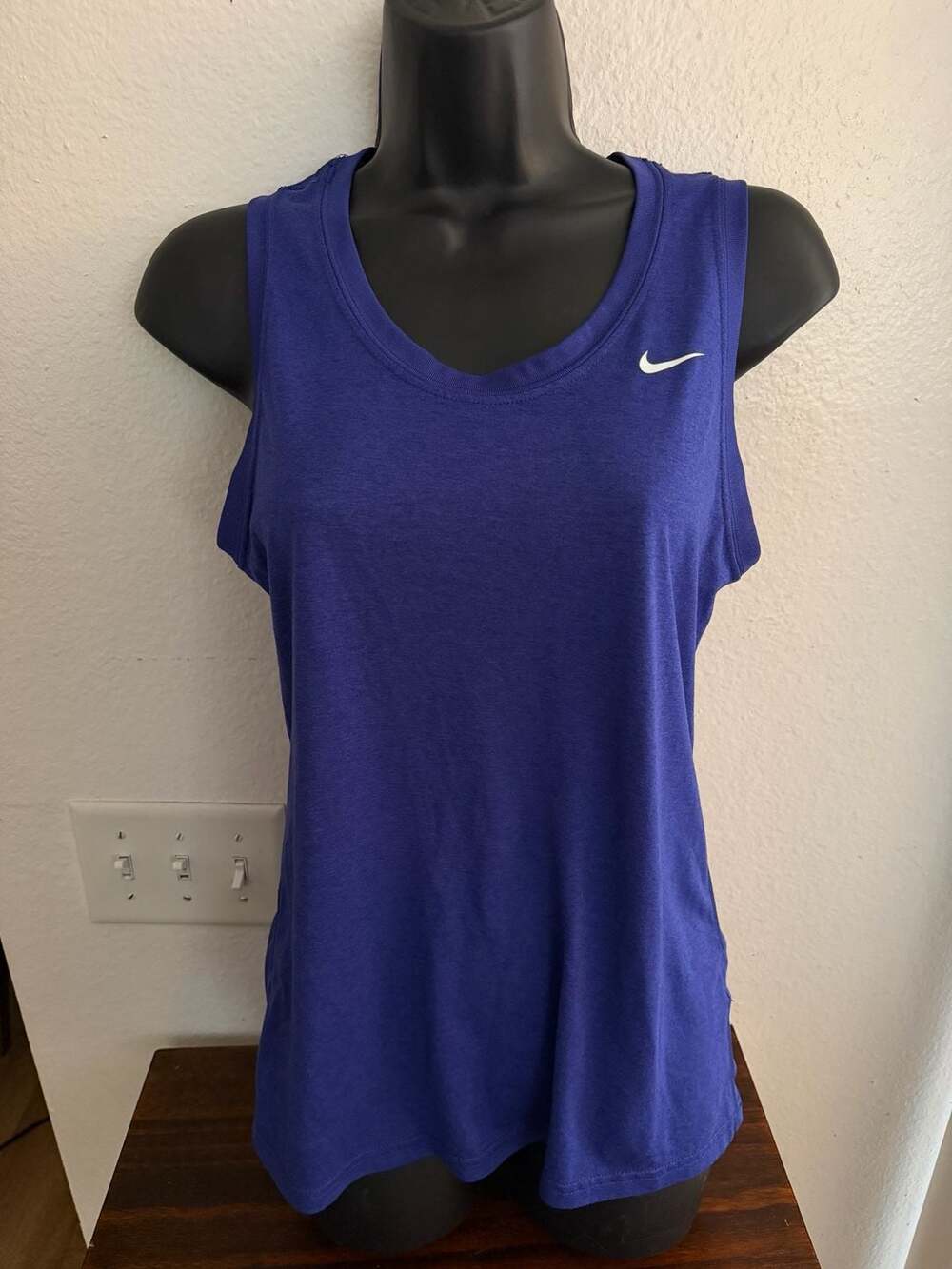 Nike Dri-FIT Tank Top Size M Purple Athletic Workout Running Gym